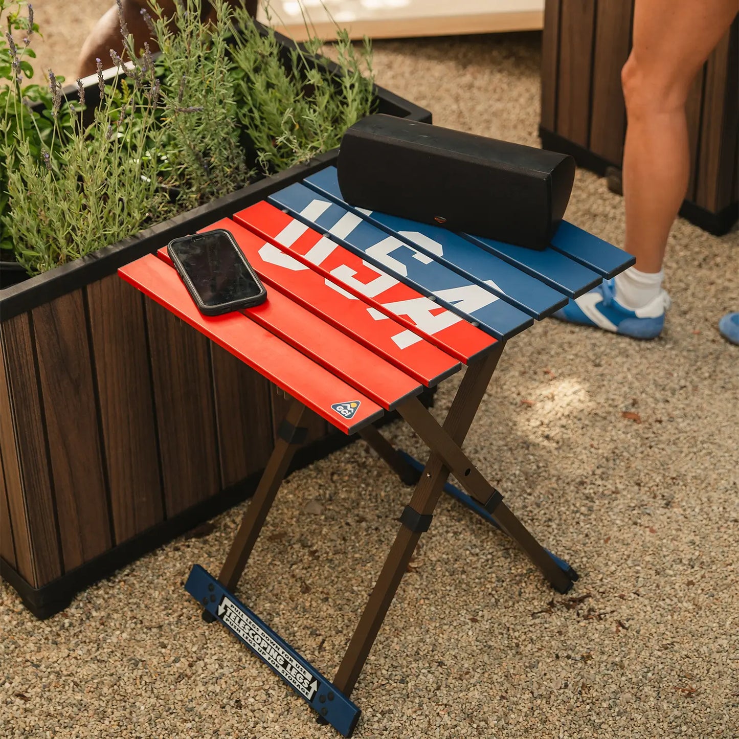 Multi-Functional Cook Compact Camp Table 20 - USA Anniversary Deluxe - Choice 757 - Master Outdoor Kitchen Station for Tailgating & BBQ Detail