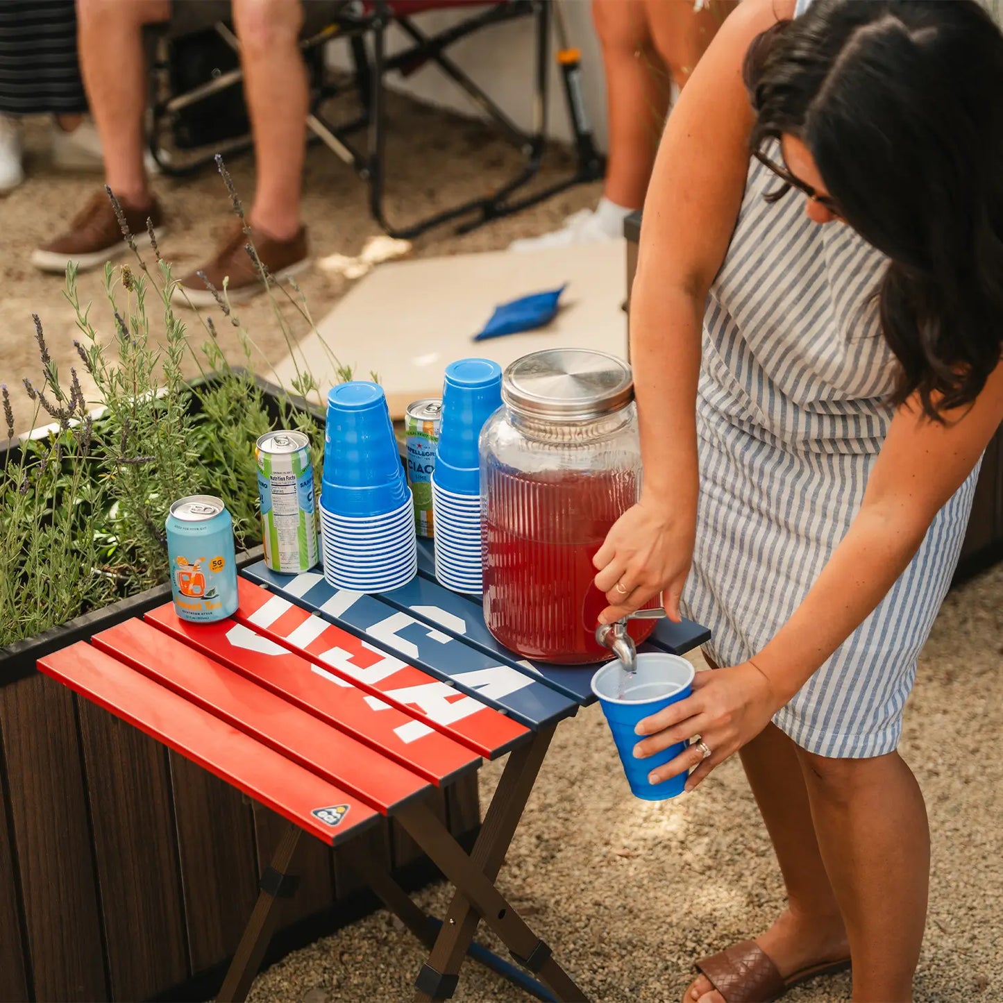 Multi-Functional Cook Compact Camp Table 20 - USA Anniversary Deluxe - Choice 757 - Master Outdoor Kitchen Station for Tailgating & BBQ Detail