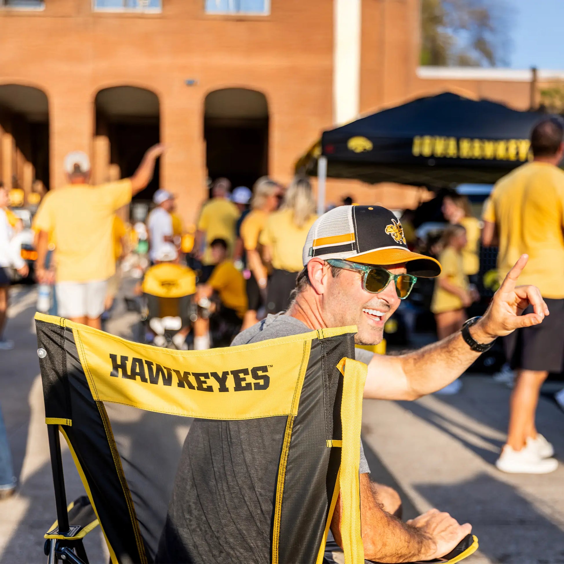 Smooth Motion College Comfort Pro Rocker - Iowa Hawkeyes - Choice 249 - Freestyle Rocker Portable Outdoor Folding Chair Detail