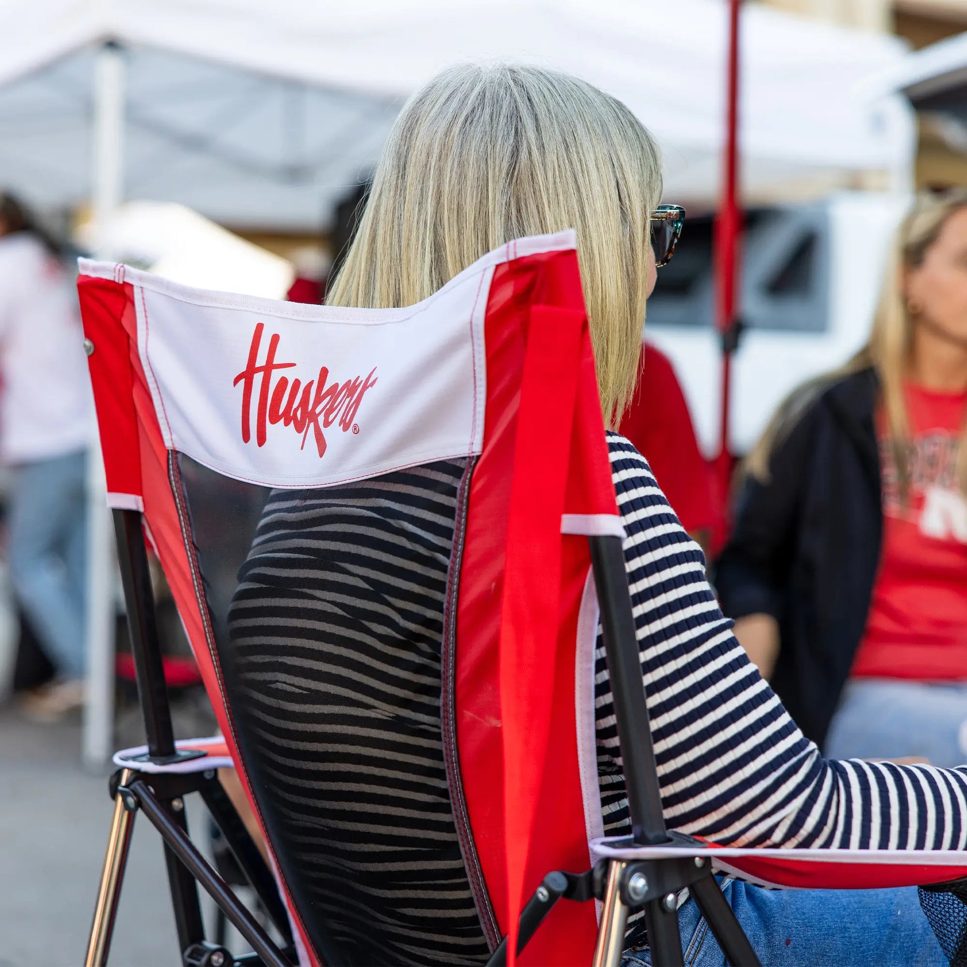 Premium All-Weather College Comfort Pro Rocker - Nebraska Cornhuskers - Choice 161 - Heavy-Duty Kickback Rocker with Beverage Holder Detail