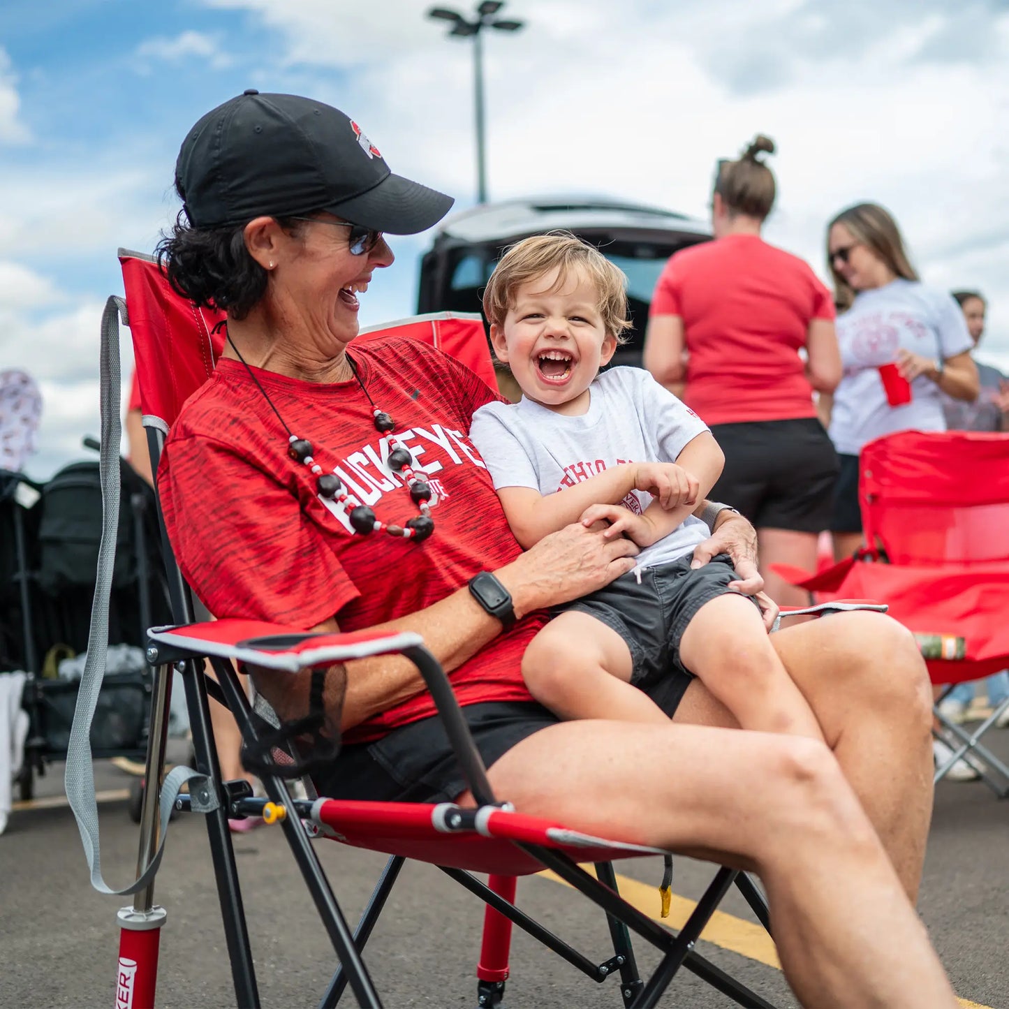 Smooth Motion College Comfort Pro Rocker - Ohio State Buckeyes - Choice 676 - RoadTrip Rocker Smooth Motion Camp Chair Detail